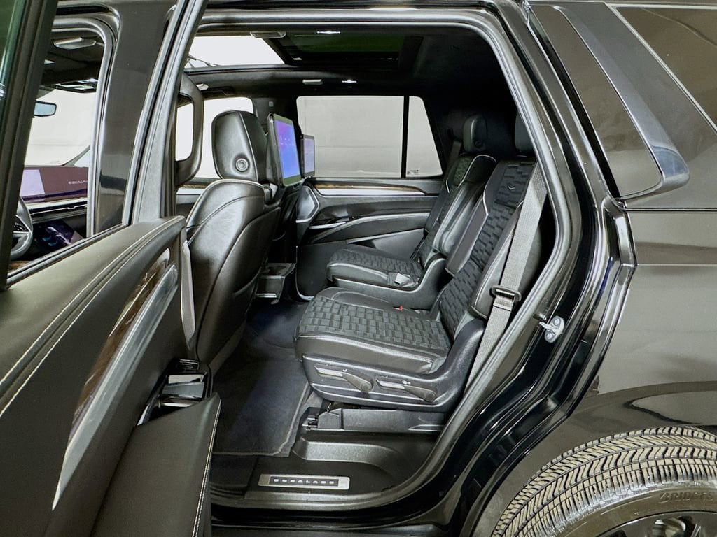 2025 Cadillac Escalade Sport Platinum - Photo 24
