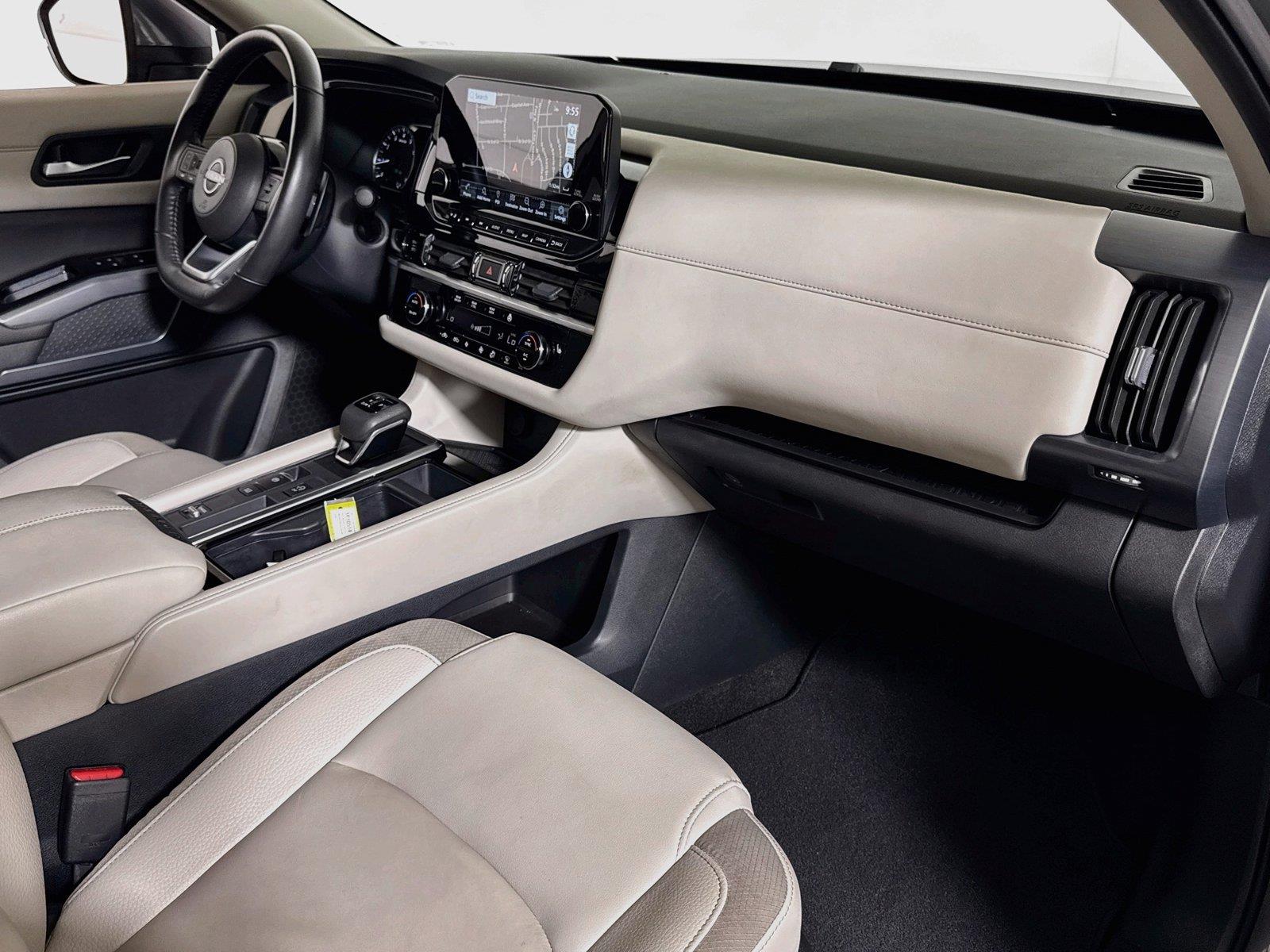 2025 Nissan Pathfinder SL - Photo 28