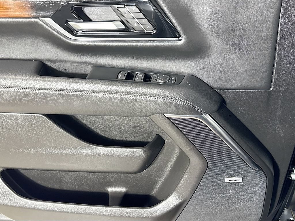 2025 GMC Yukon XL Denali - Photo 16