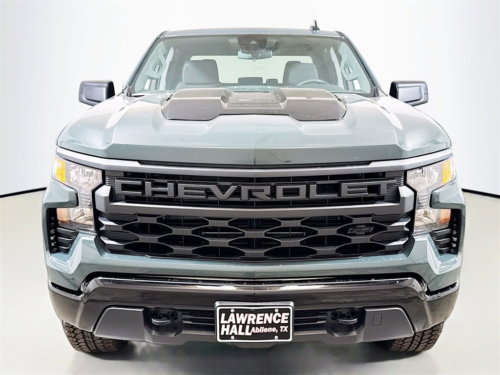 2026 Chevrolet Silverado 1500 Custom Trail Boss photo 2