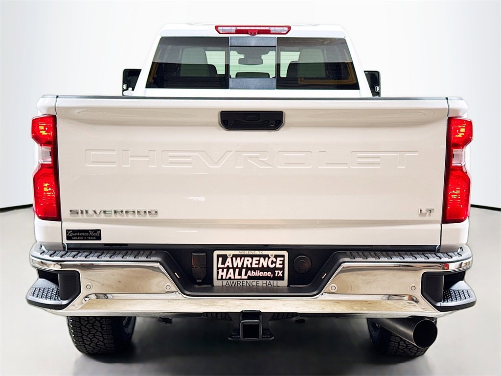 2026 Chevrolet Silverado 3500HD LT photo 4