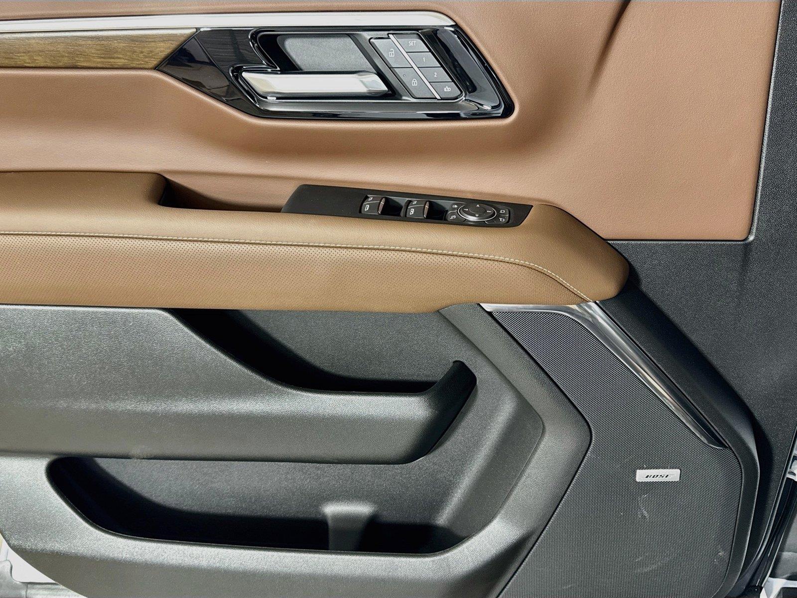 2027 Chevrolet Suburban High Country - Photo 16
