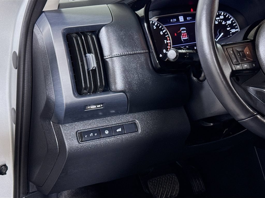2025 Nissan Pathfinder SL - Photo 8