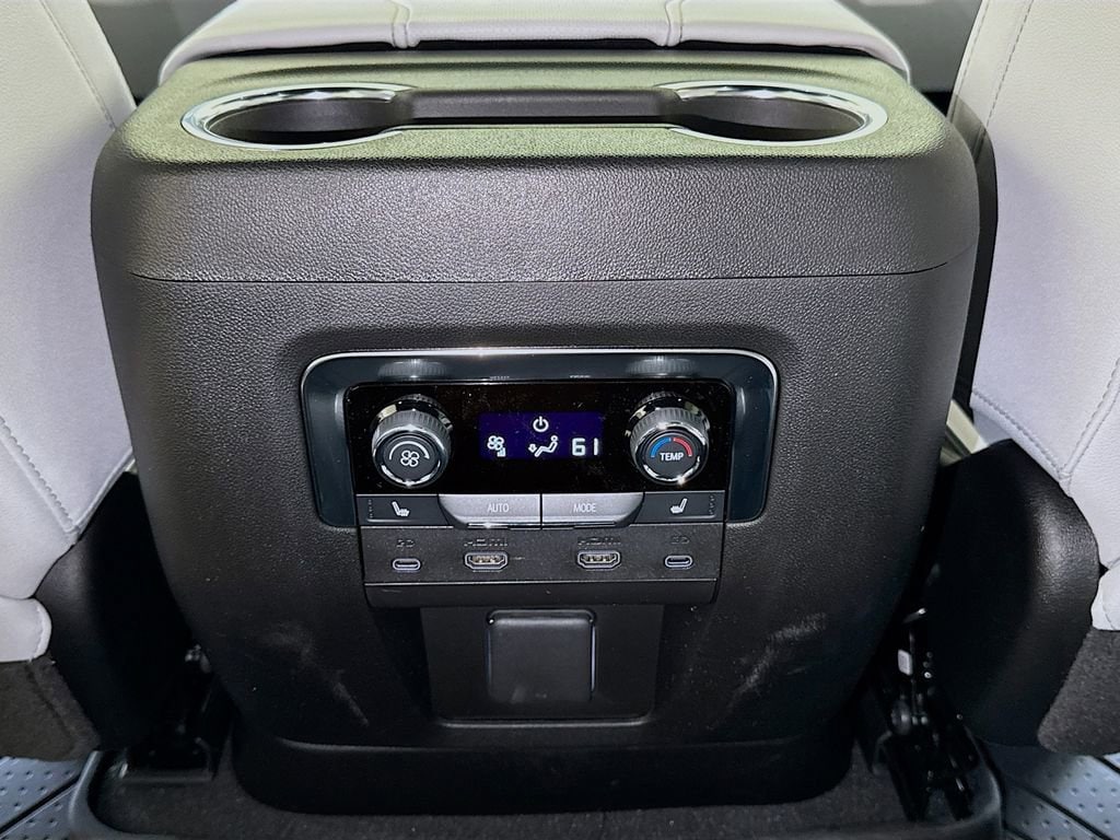 2026 Chevrolet Tahoe Premier - Photo 15