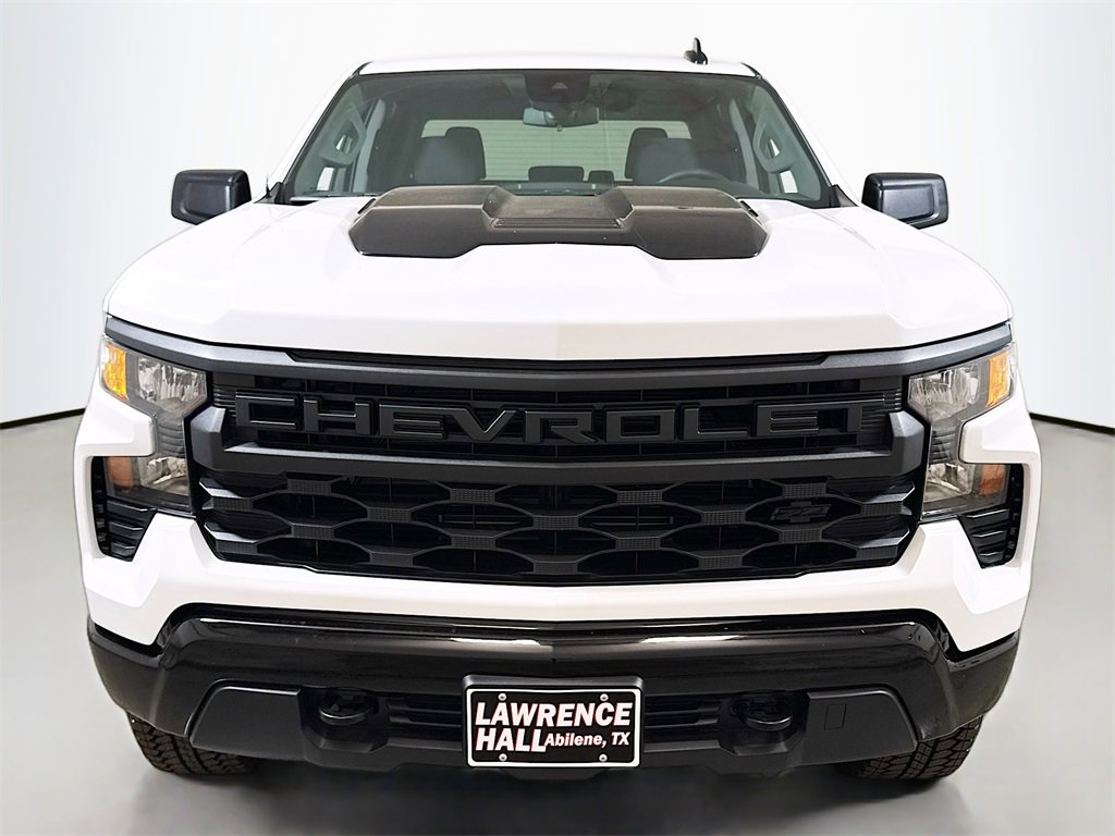 2026 Chevrolet Silverado 1500 Custom Trail Boss photo 2