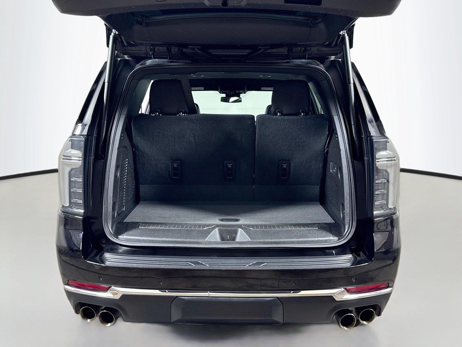 2025 Chevrolet Tahoe Premier - Photo 25