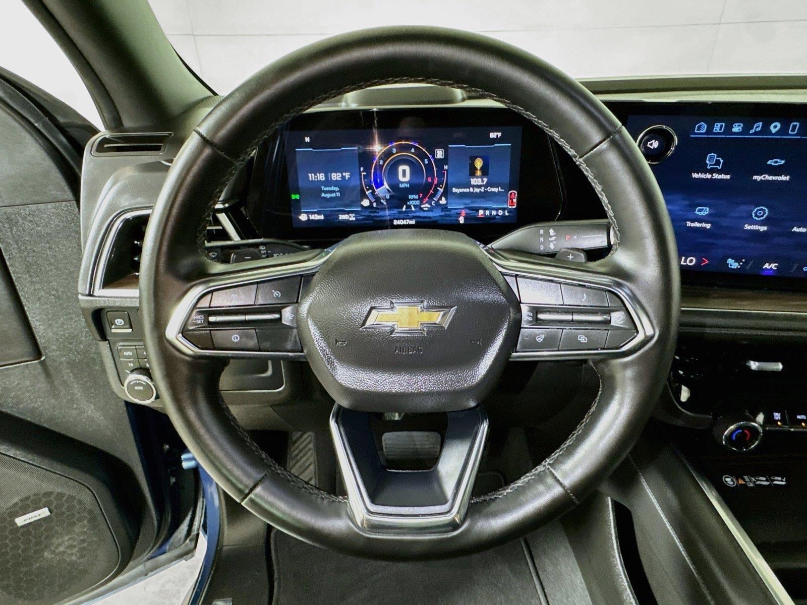 2026 Chevrolet Suburban LT - Photo 8