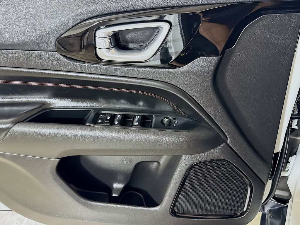 2025 Jeep Compass Trailhawk - Photo 15