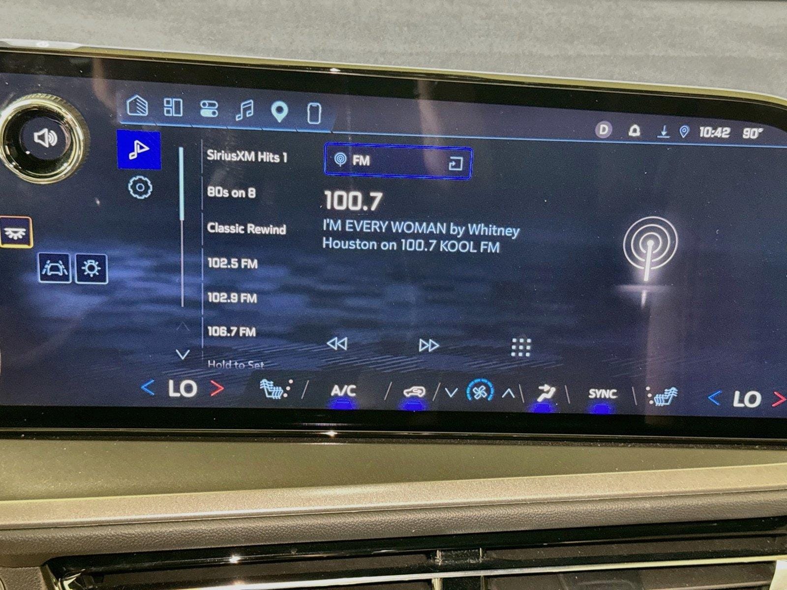2026 Chevrolet Traverse LT - Photo 13