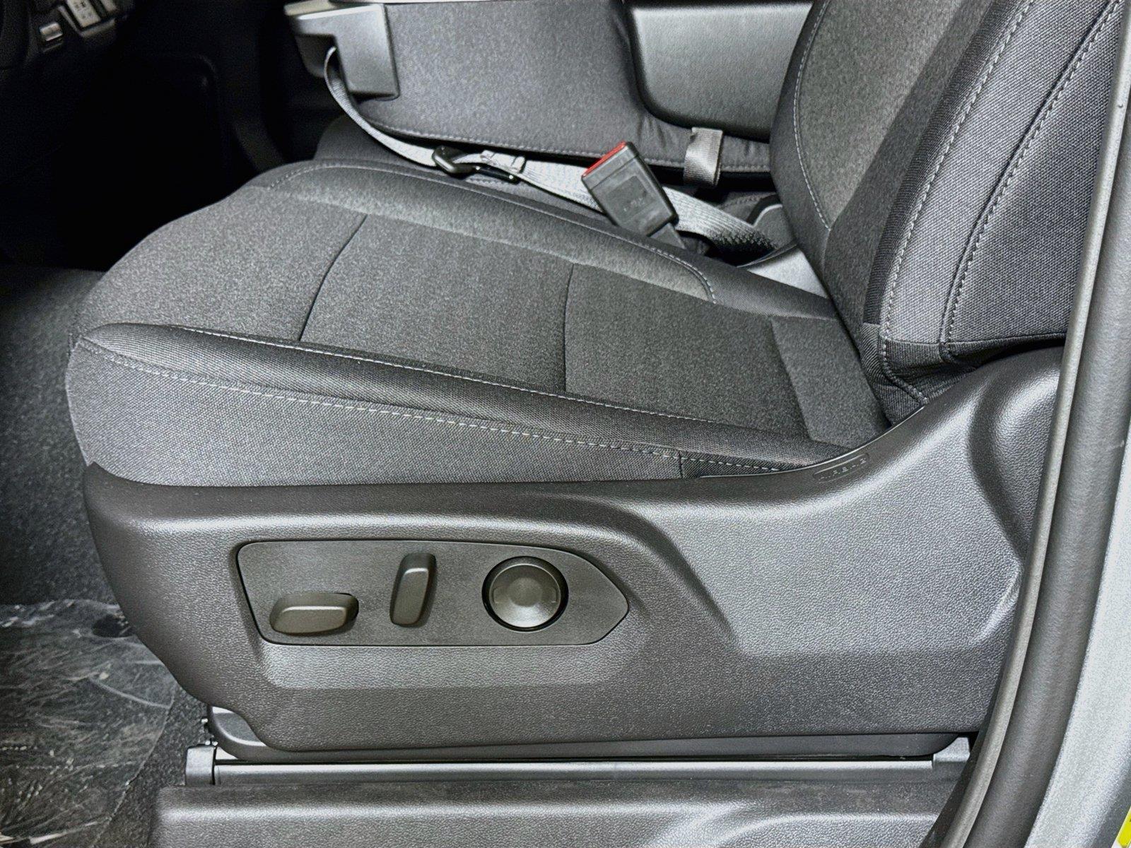 2026 Chevrolet Silverado 2500 HD Custom - Photo 16