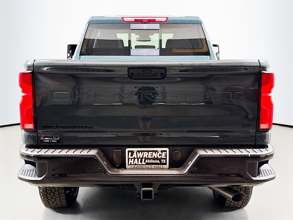 2026 Chevrolet Silverado 2500HD LT photo 4
