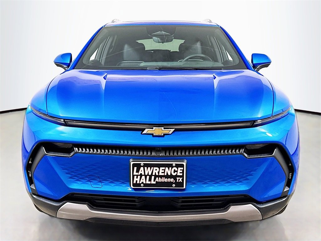 2025 Chevrolet Equinox EV 2LT photo 2