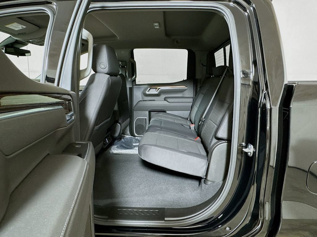 2026 Chevrolet Silverado 1500 LT - Photo 13