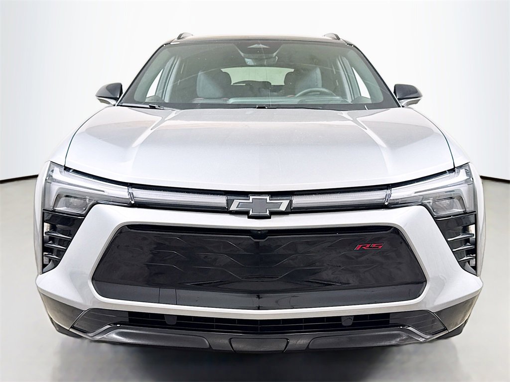 2026 Chevrolet Blazer EV RS photo 2