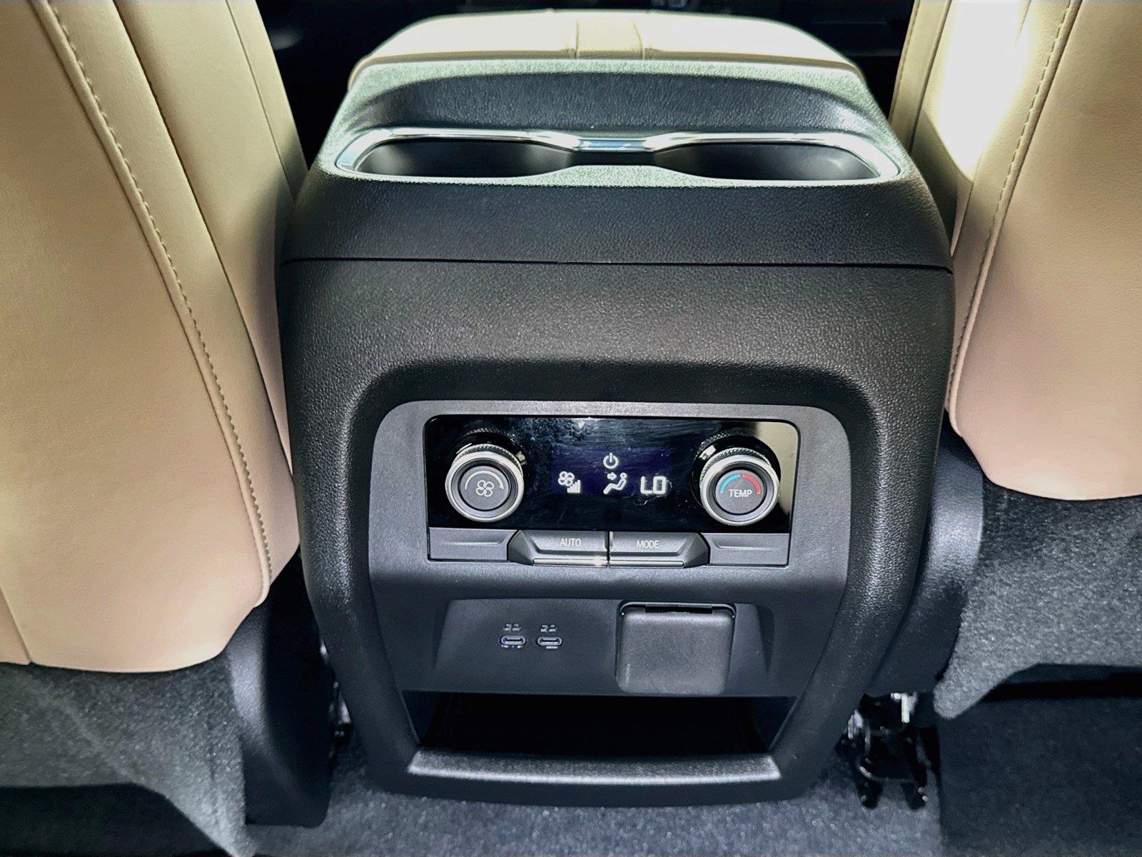2026 Buick Enclave Preferred - Photo 24
