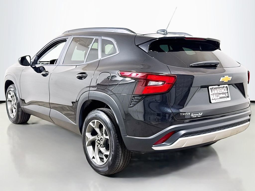2026 Chevrolet Trax LT - Photo 6