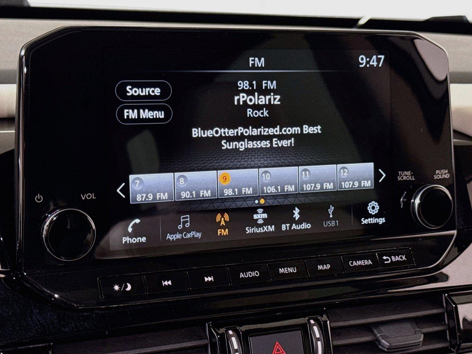 2025 Nissan Pathfinder SL - Photo 13
