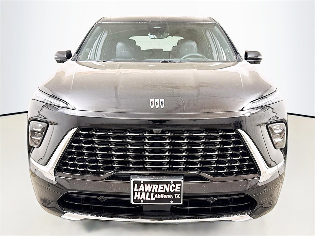 2026 Buick Enclave Avenir photo 2