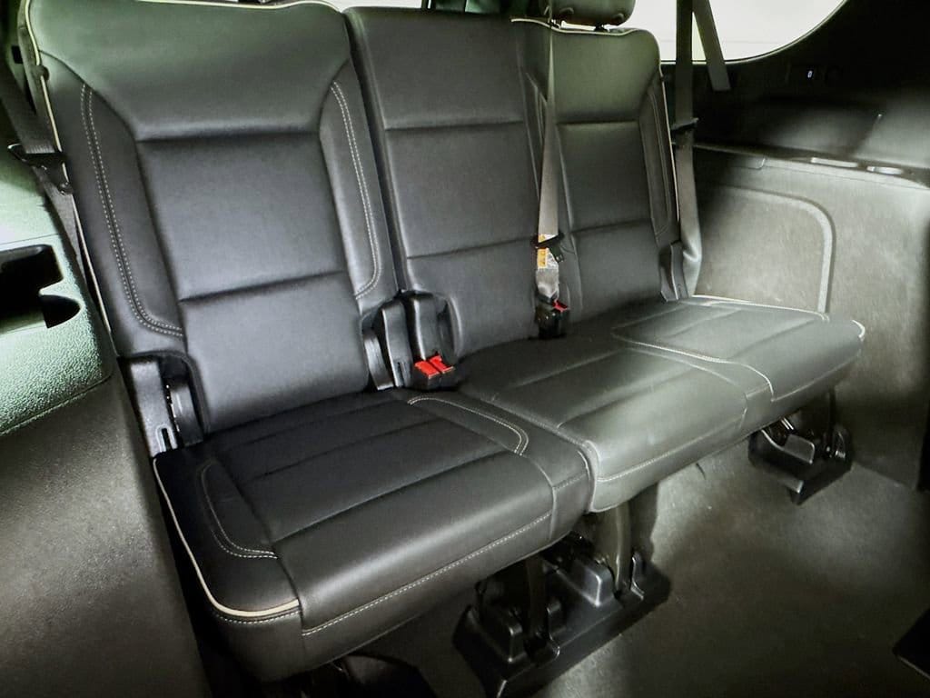 2025 Chevrolet Suburban Premier - Photo 26