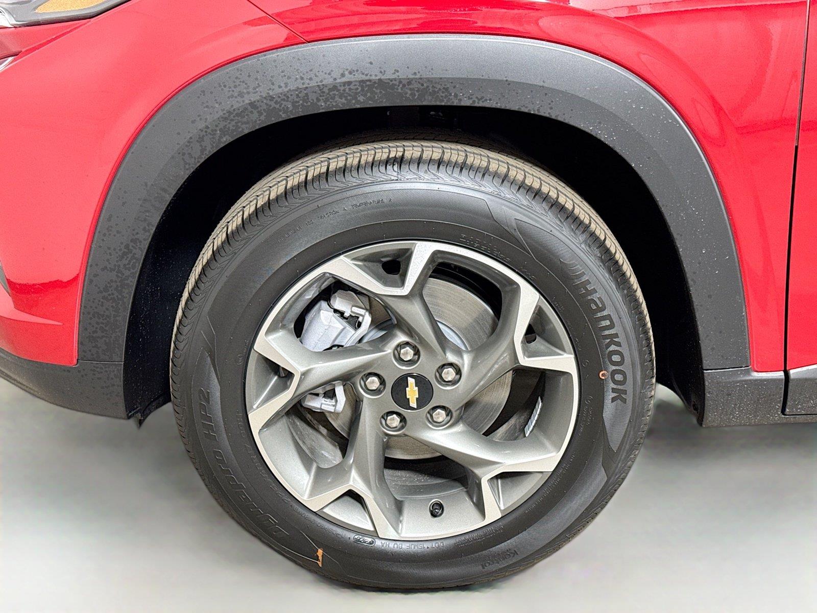2026 Chevrolet Trax LT - Photo 19