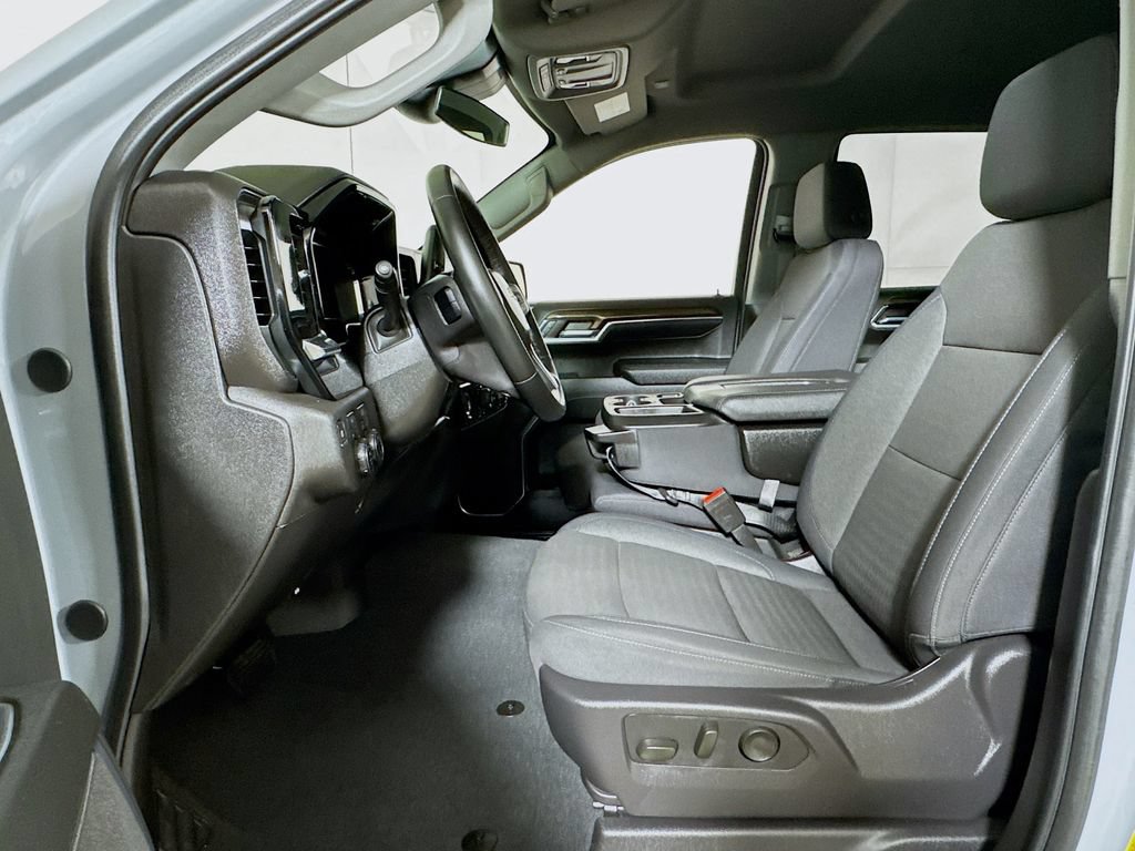 2024 Chevrolet Silverado 1500 LT - Photo 19