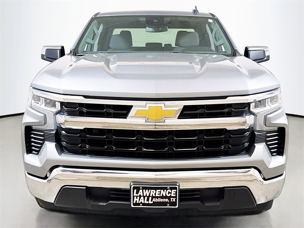 2025 Chevrolet Silverado 1500 LT photo 2