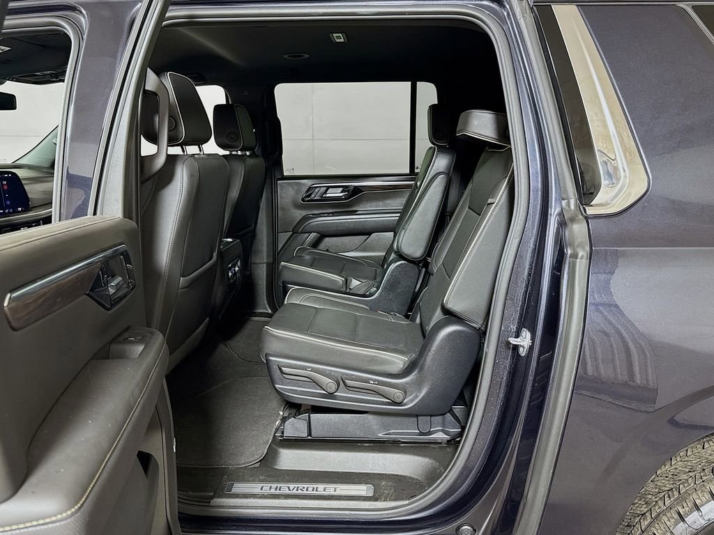 2025 Chevrolet Suburban Premier - Photo 23