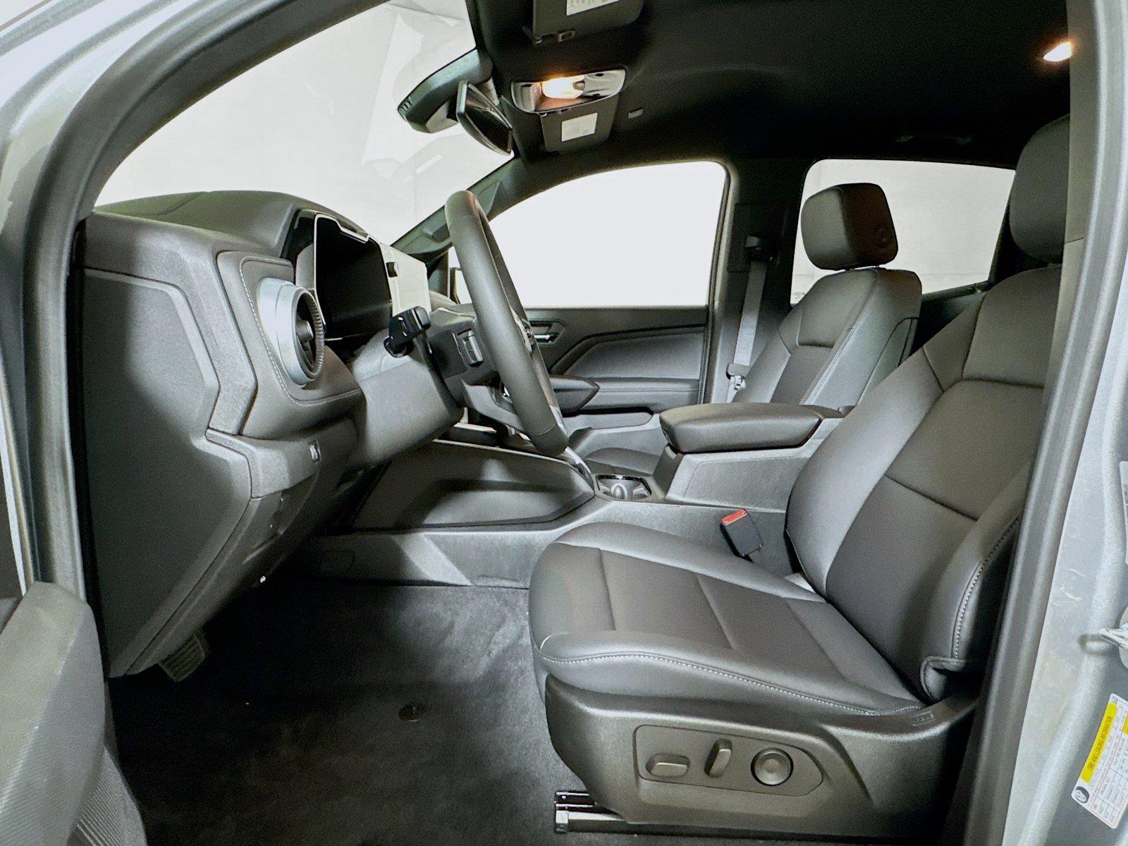 2026 Chevrolet Colorado LT - Photo 12