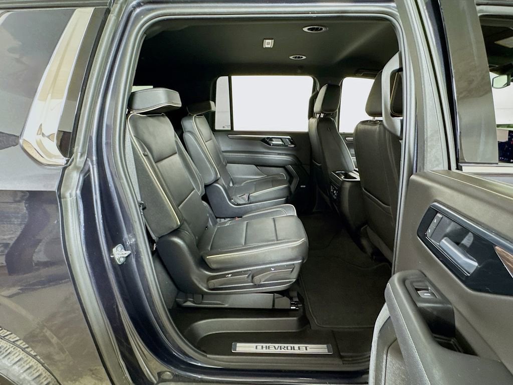 2025 Chevrolet Suburban Premier - Photo 27