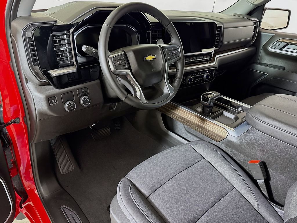2026 Chevrolet Silverado 1500 LT - Photo 7
