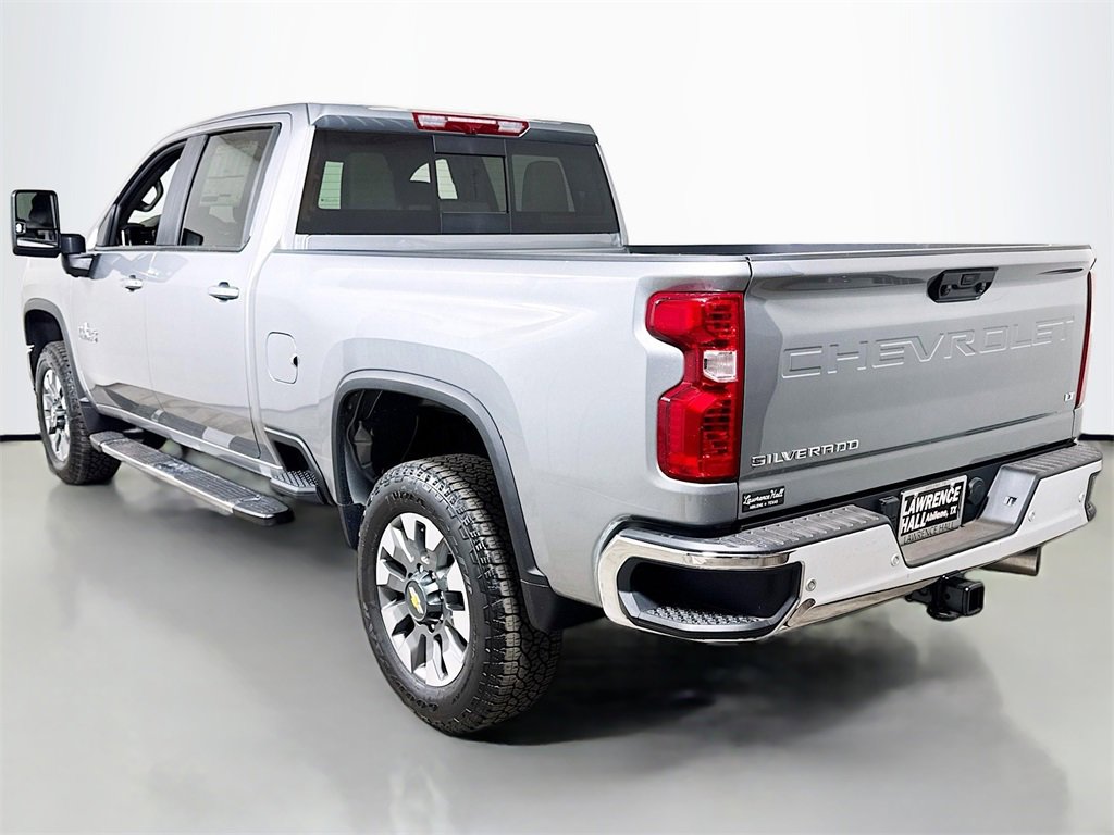 2026 Chevrolet Silverado 2500HD LT photo 3