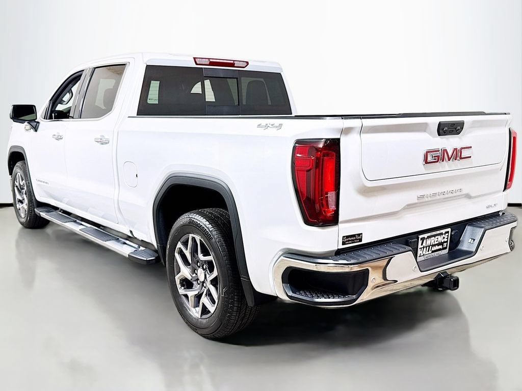 2026 GMC Sierra 1500 SLT - Photo 6