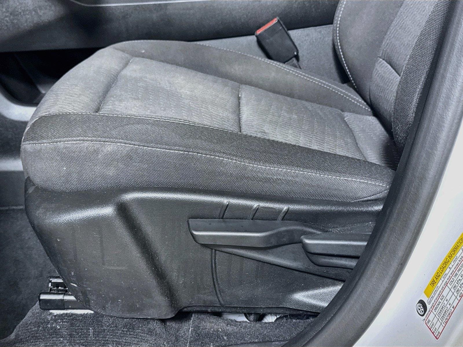 2025 Chevrolet Equinox LT - Photo 17