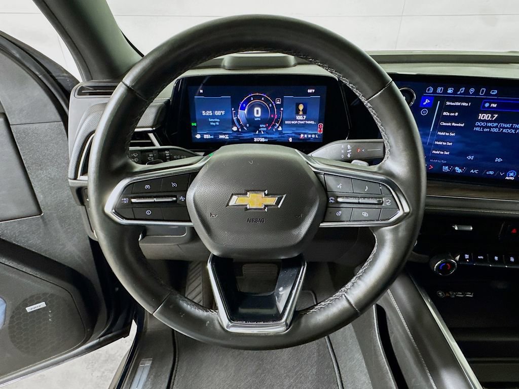 2025 Chevrolet Suburban Premier - Photo 9
