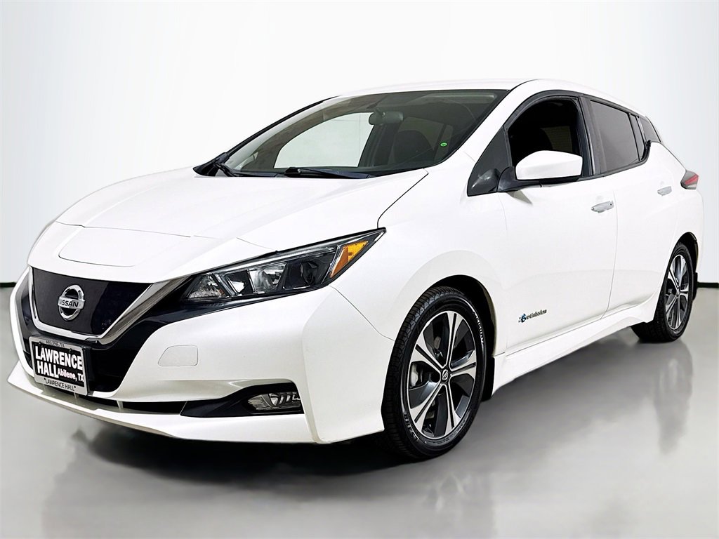 2018 Nissan LEAF SV's photo