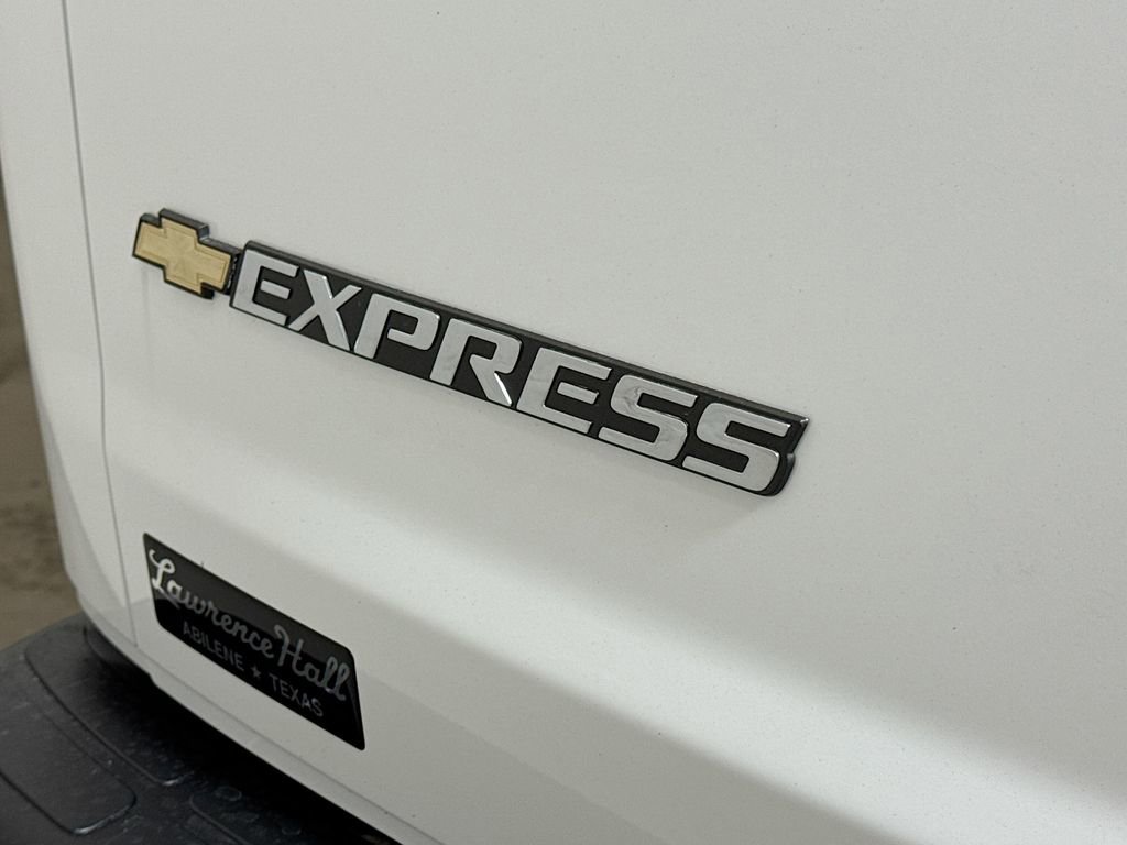 2025 Chevrolet Express Cargo Work Van - Photo 15