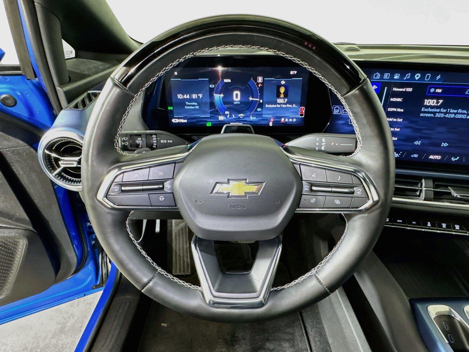 2024 Chevrolet Equinox EV LT - Photo 8