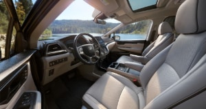 Honda Odyssey front interior