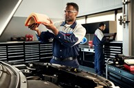 lakewood-ford-change-engine-air-filter