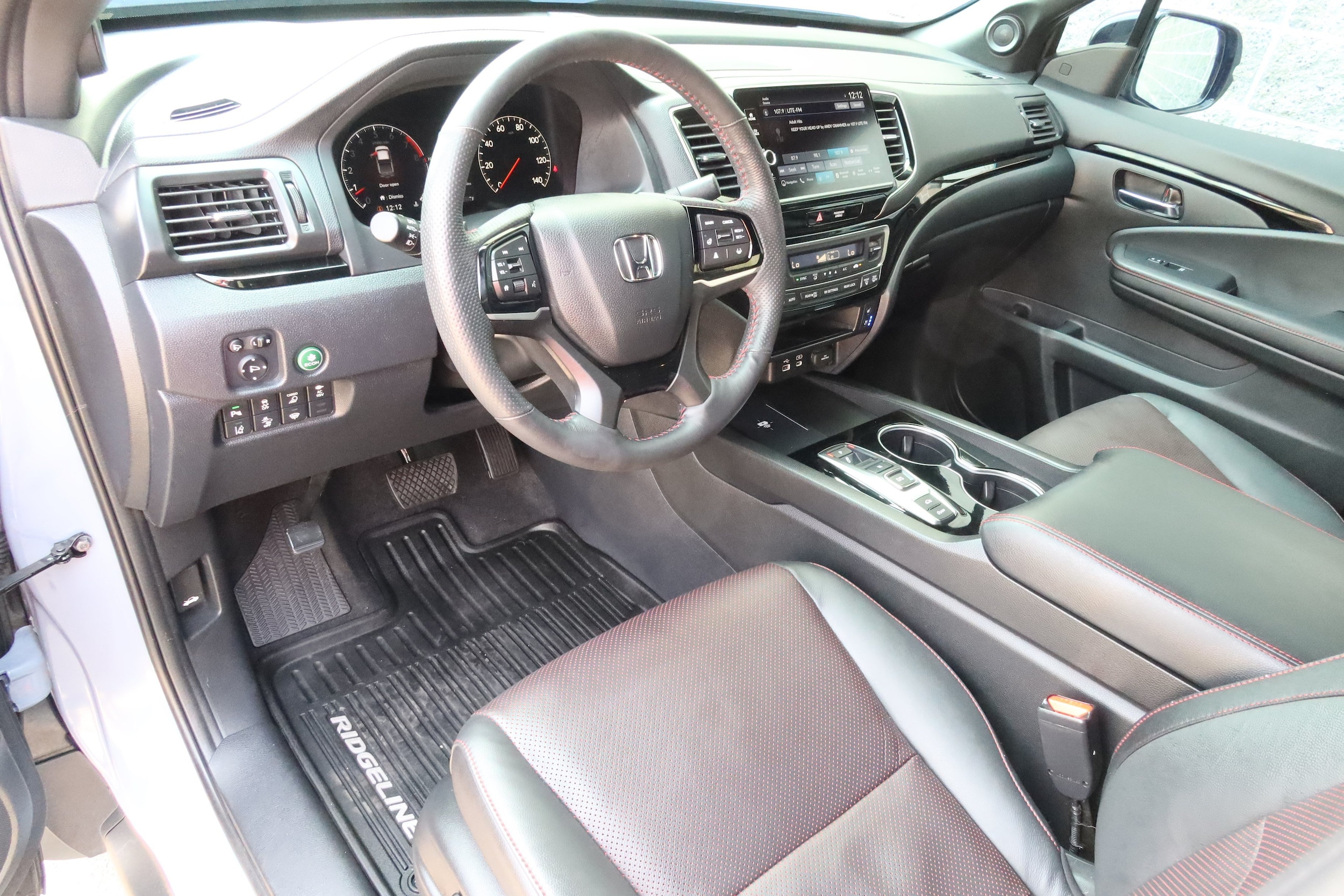 2024 Honda Ridgeline Black Edition - Photo 11