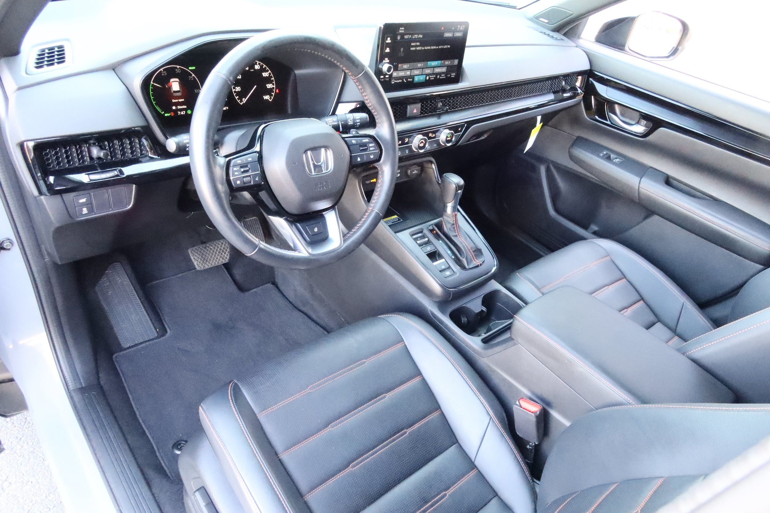 2024 Honda CR-V Sport Touring - Photo 11