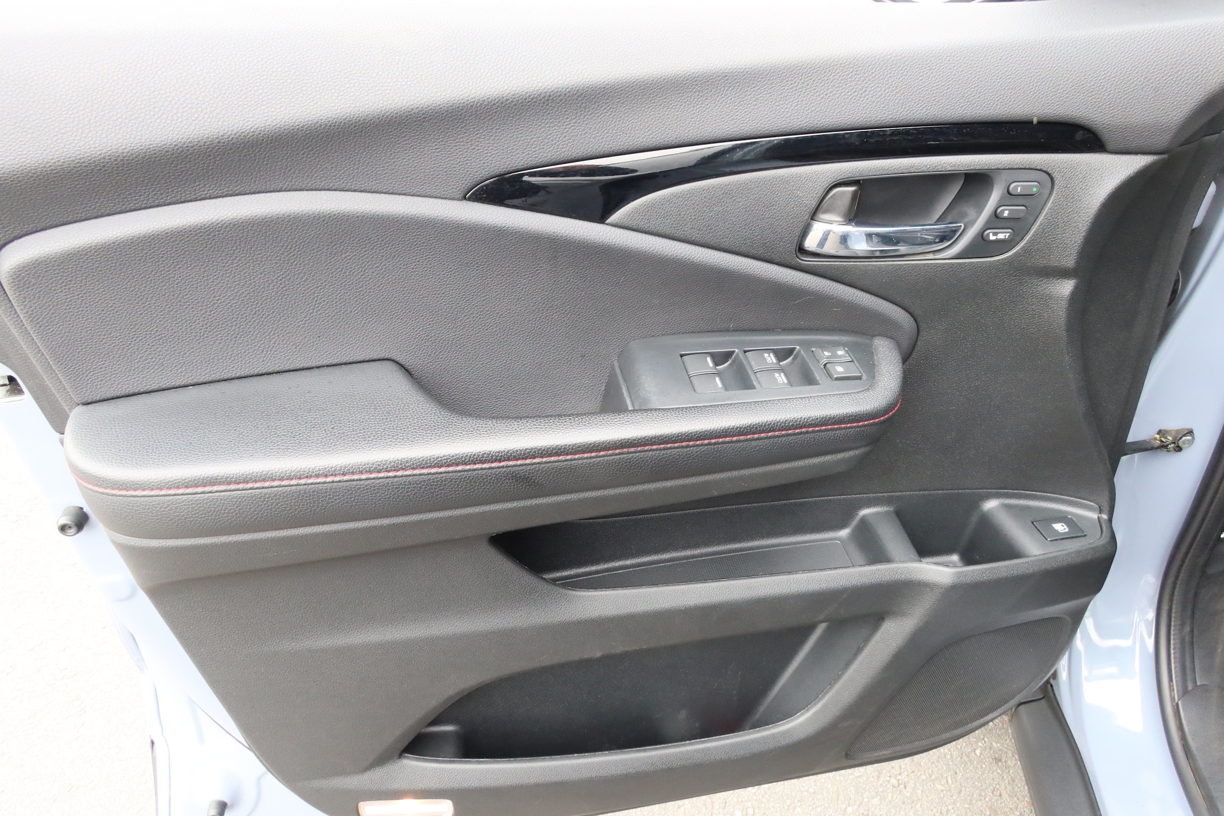 2023 Honda Ridgeline Black Edition - Photo 14