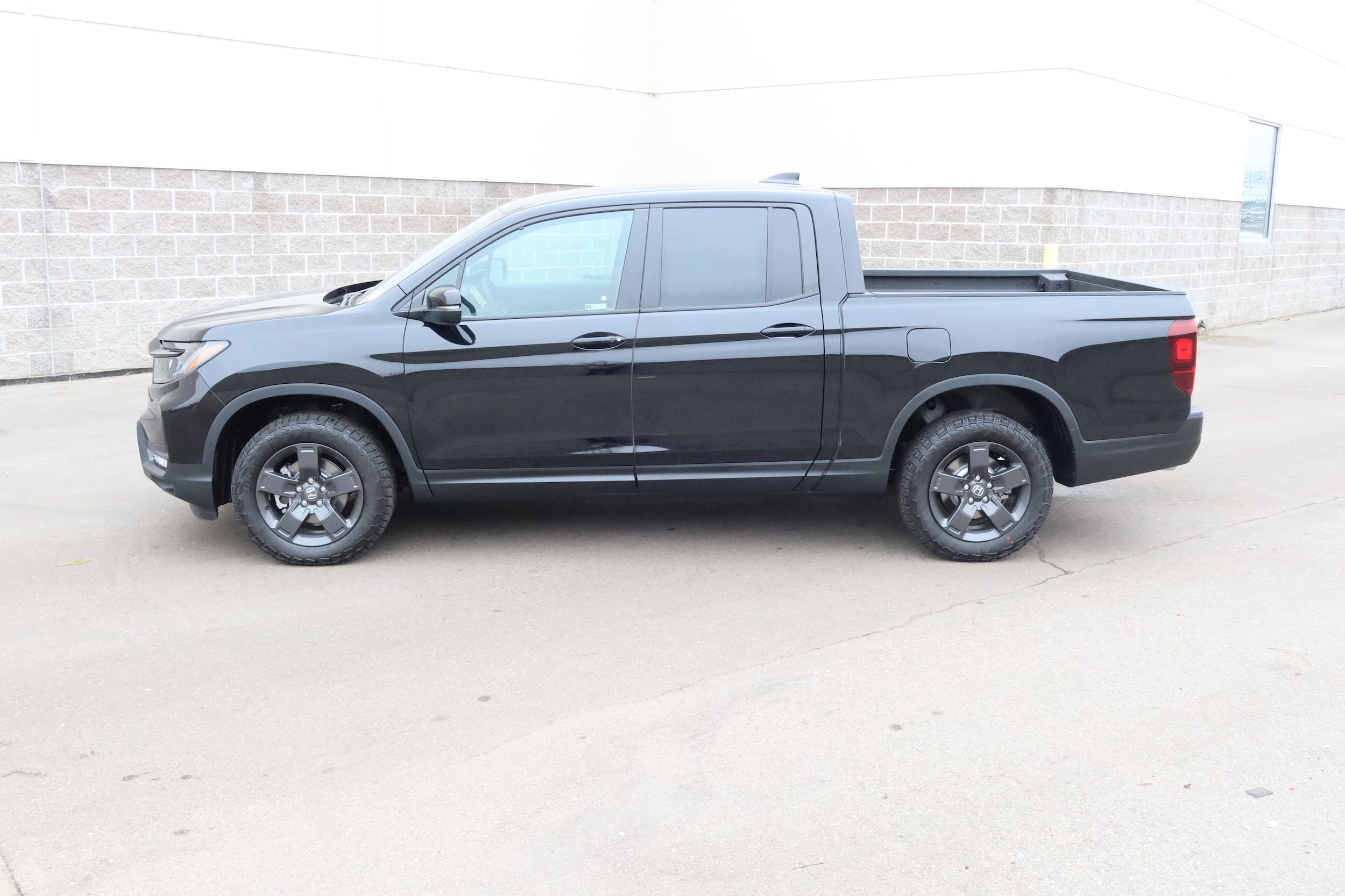 2026 Honda Ridgeline TrailSport - Photo 3