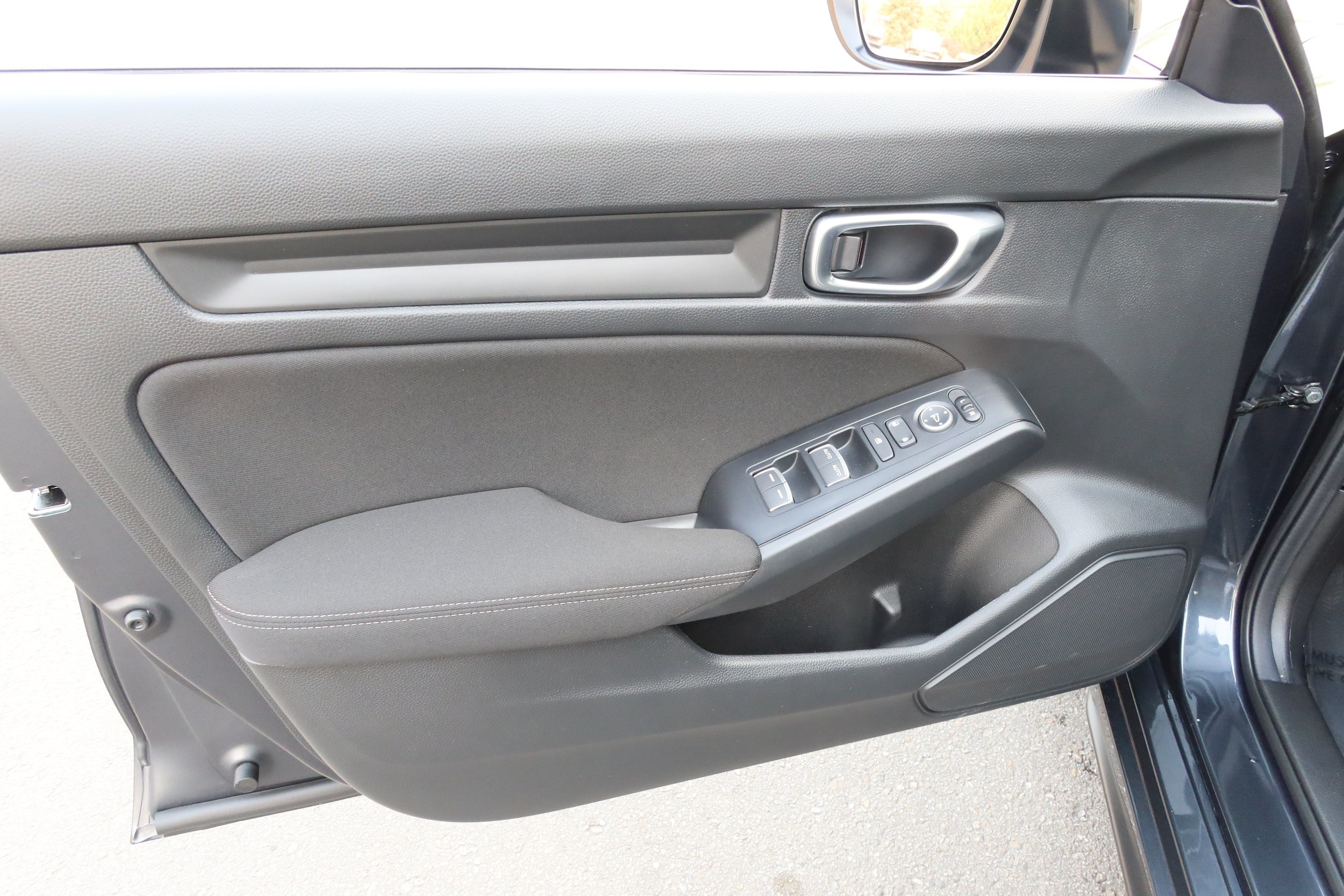 2026 Honda Civic Hatchback Sport - Photo 14