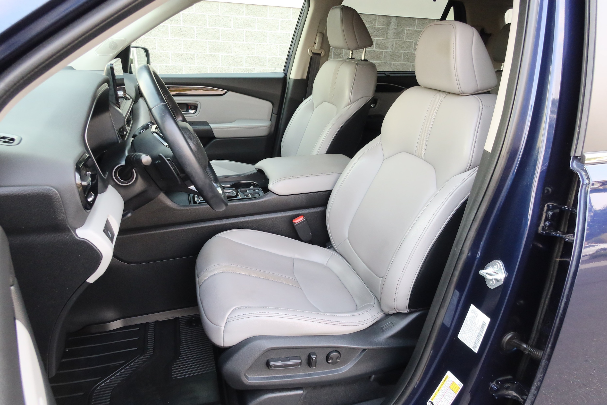 2023 Honda Pilot EX-L - Photo 12