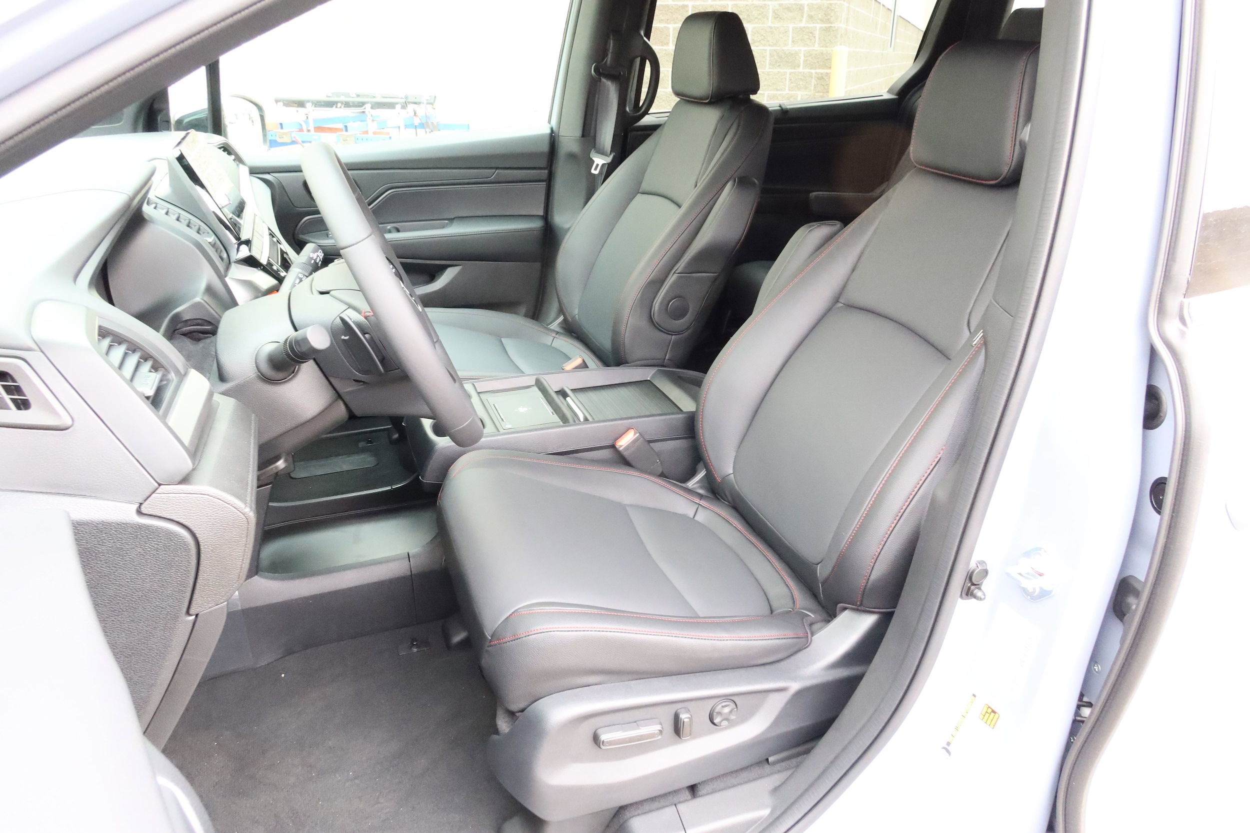 2026 Honda Odyssey Sport L - Photo 12