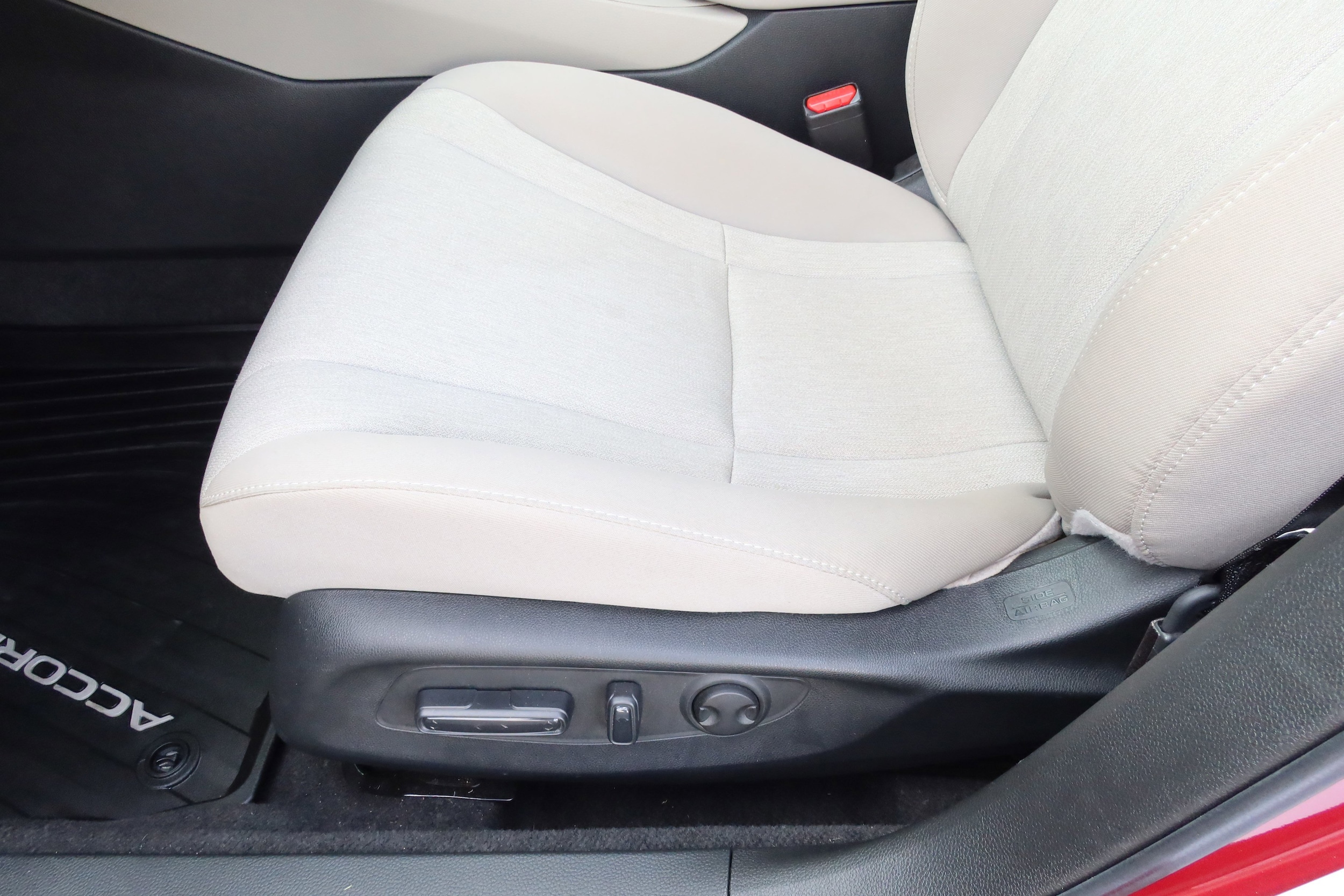 2024 Honda Accord EX - Photo 13