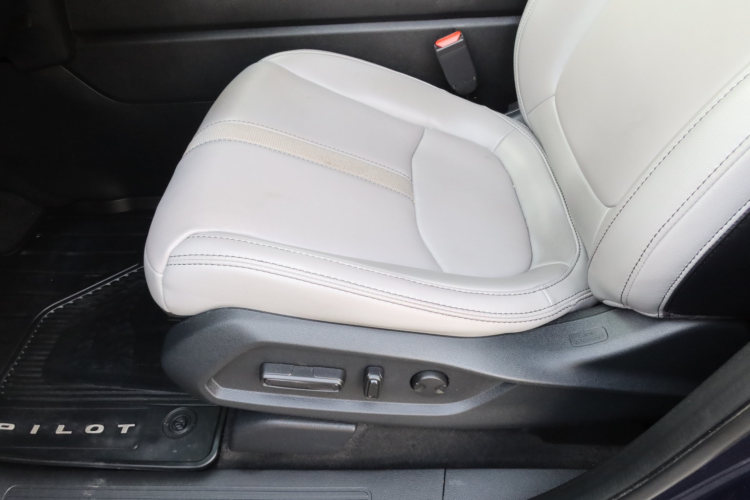2023 Honda Pilot EX-L - Photo 13
