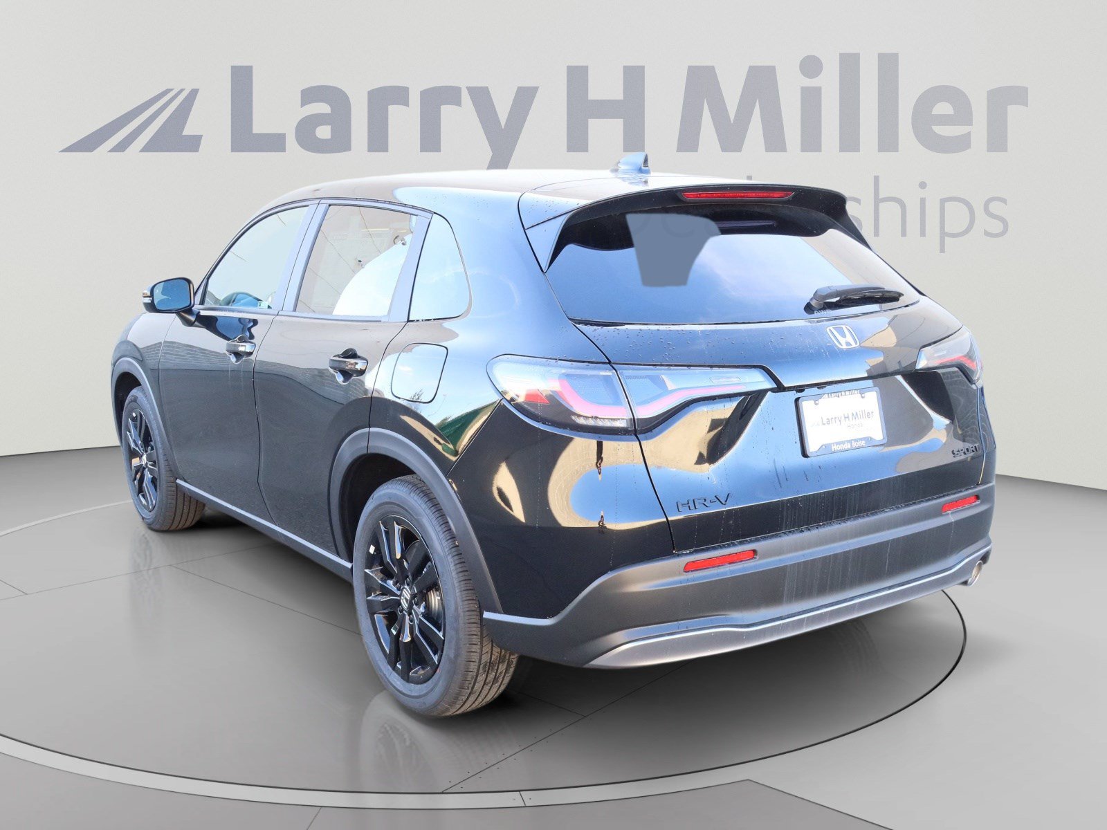 2027 Honda HR-V Sport - Photo 4