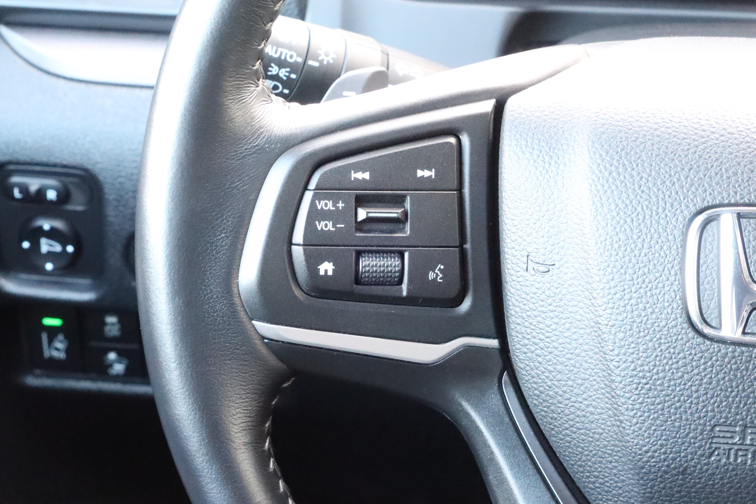 2024 Honda Ridgeline Sport - Photo 21